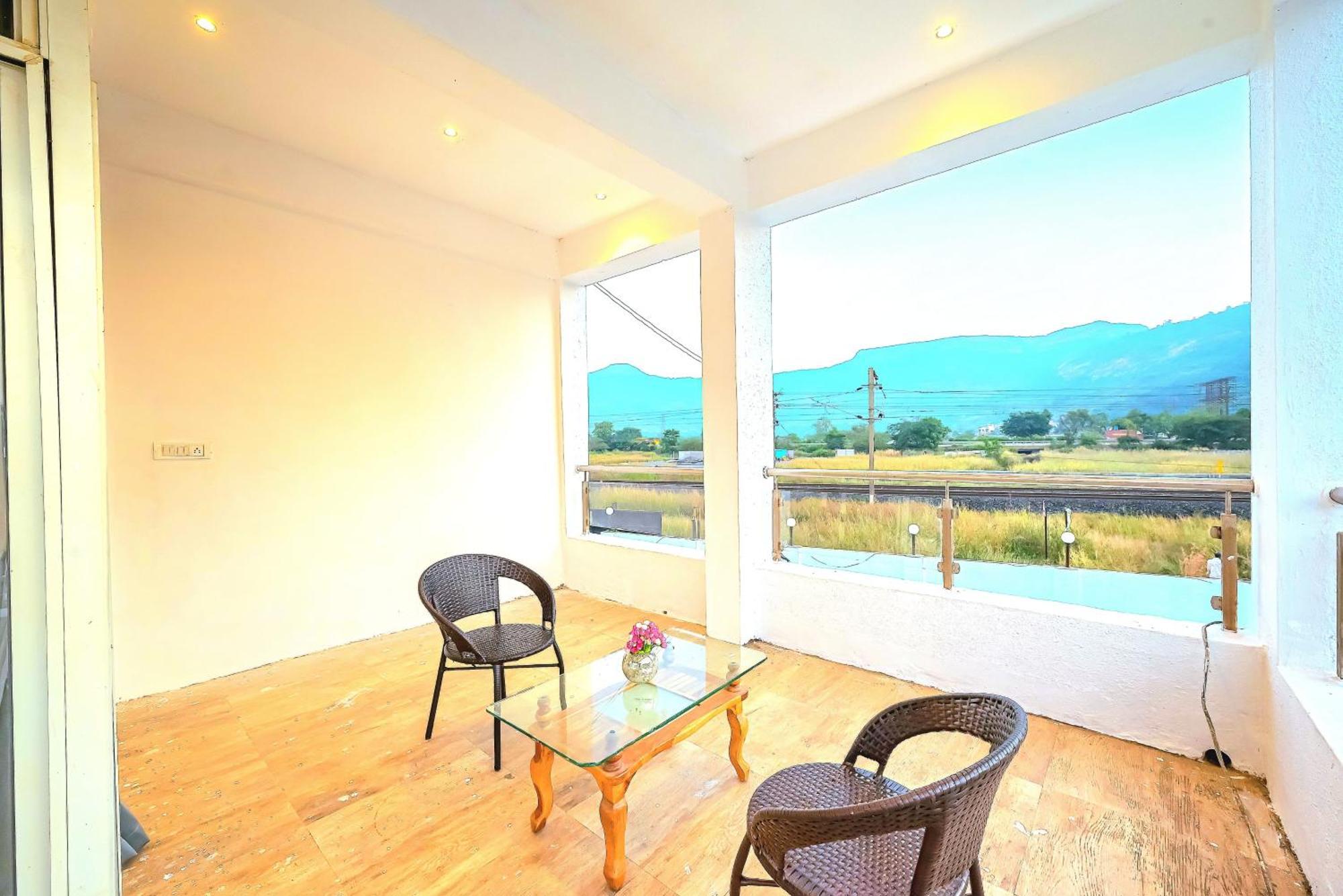 Empyrean Stay II 6Bhk Big Daddy Villa Ll Ac II Pvt Pool II Terrace View II Lux Lonavala Dış mekan fotoğraf